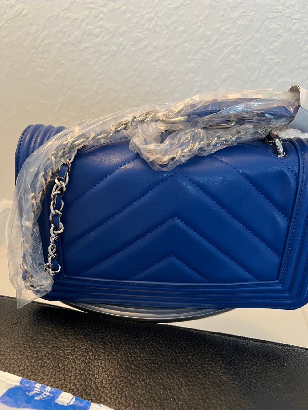 BADLEY MISCHKA VEGAN LEATHER NWT ELECTRIC BLUE  Chain-Handle Shoulder Bag - Picture 3 of 7